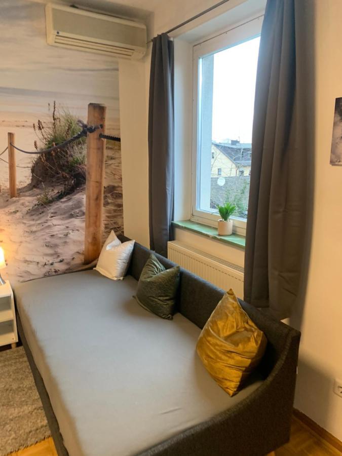 Mainpark Apartment 4 Schlafzimmer Bis Zu 10 Personen Direkt Ueber Aschaffapartment Bei Aschaffenburg Mainaschaff Dış mekan fotoğraf