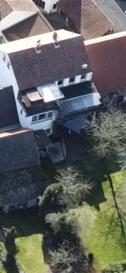 Mainpark Apartment 4 Schlafzimmer Bis Zu 10 Personen Direkt Ueber Aschaffapartment Bei Aschaffenburg Mainaschaff Dış mekan fotoğraf